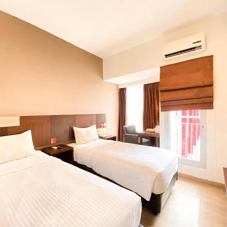 Hotel Gunawangsa Merr Surabaja Zewnętrze zdjęcie