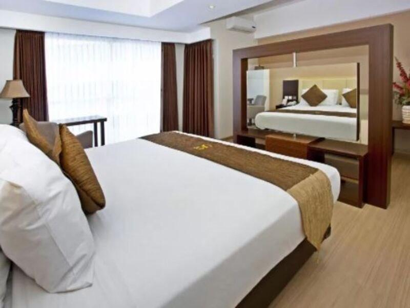 Hotel Gunawangsa Merr Surabaja Zewnętrze zdjęcie
