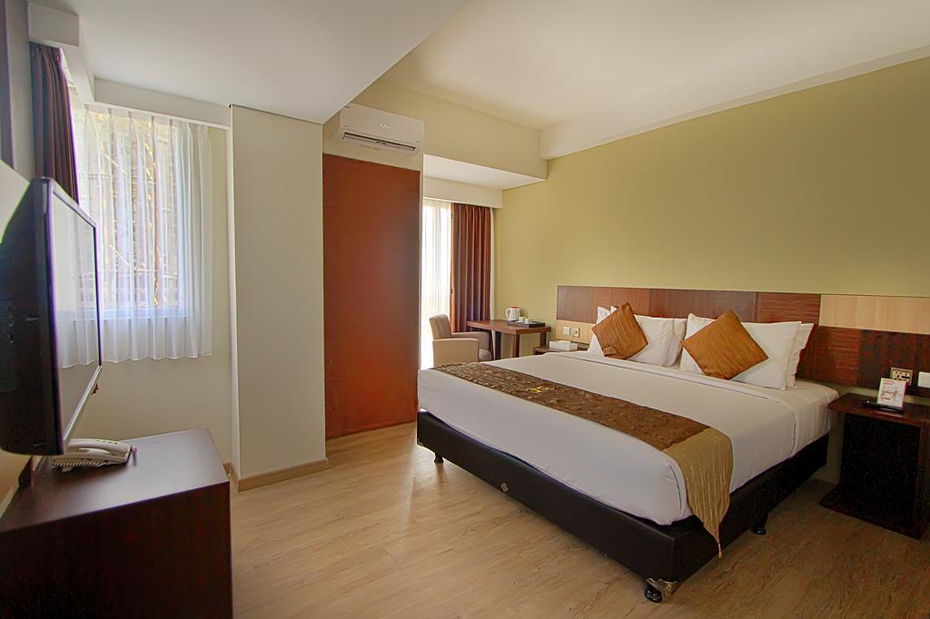 Hotel Gunawangsa Merr Surabaja Zewnętrze zdjęcie