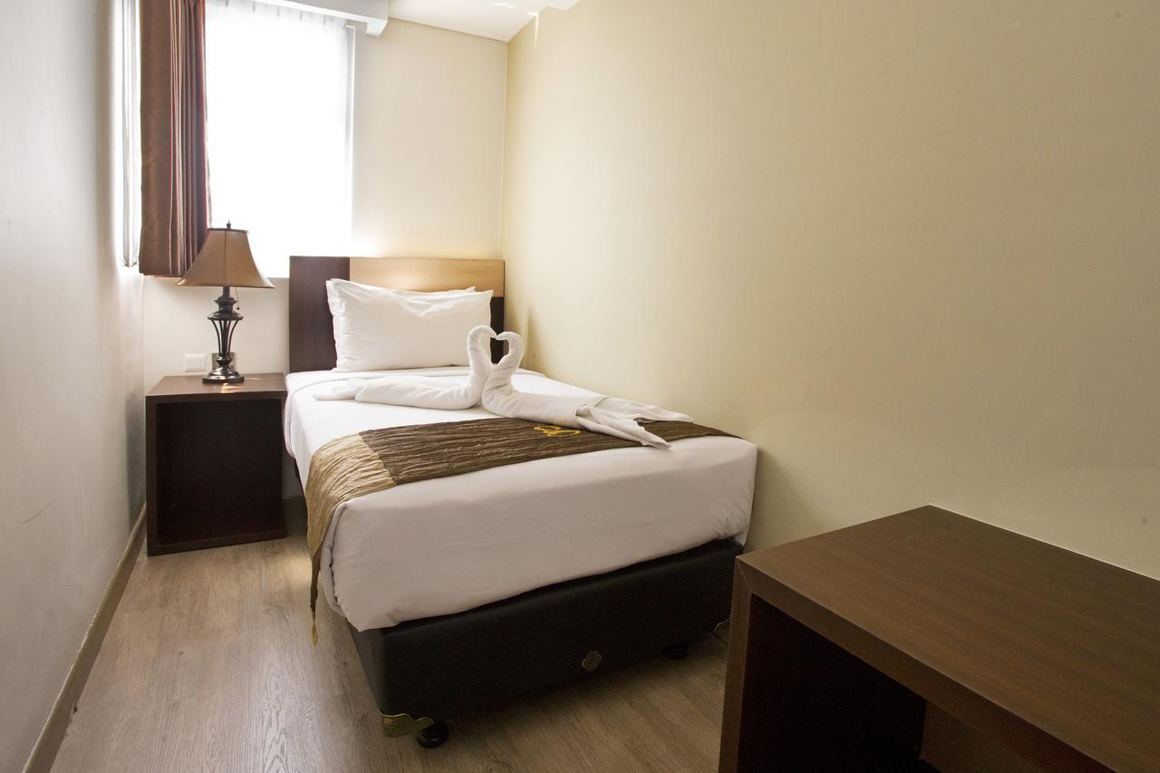 Hotel Gunawangsa Merr Surabaja Zewnętrze zdjęcie