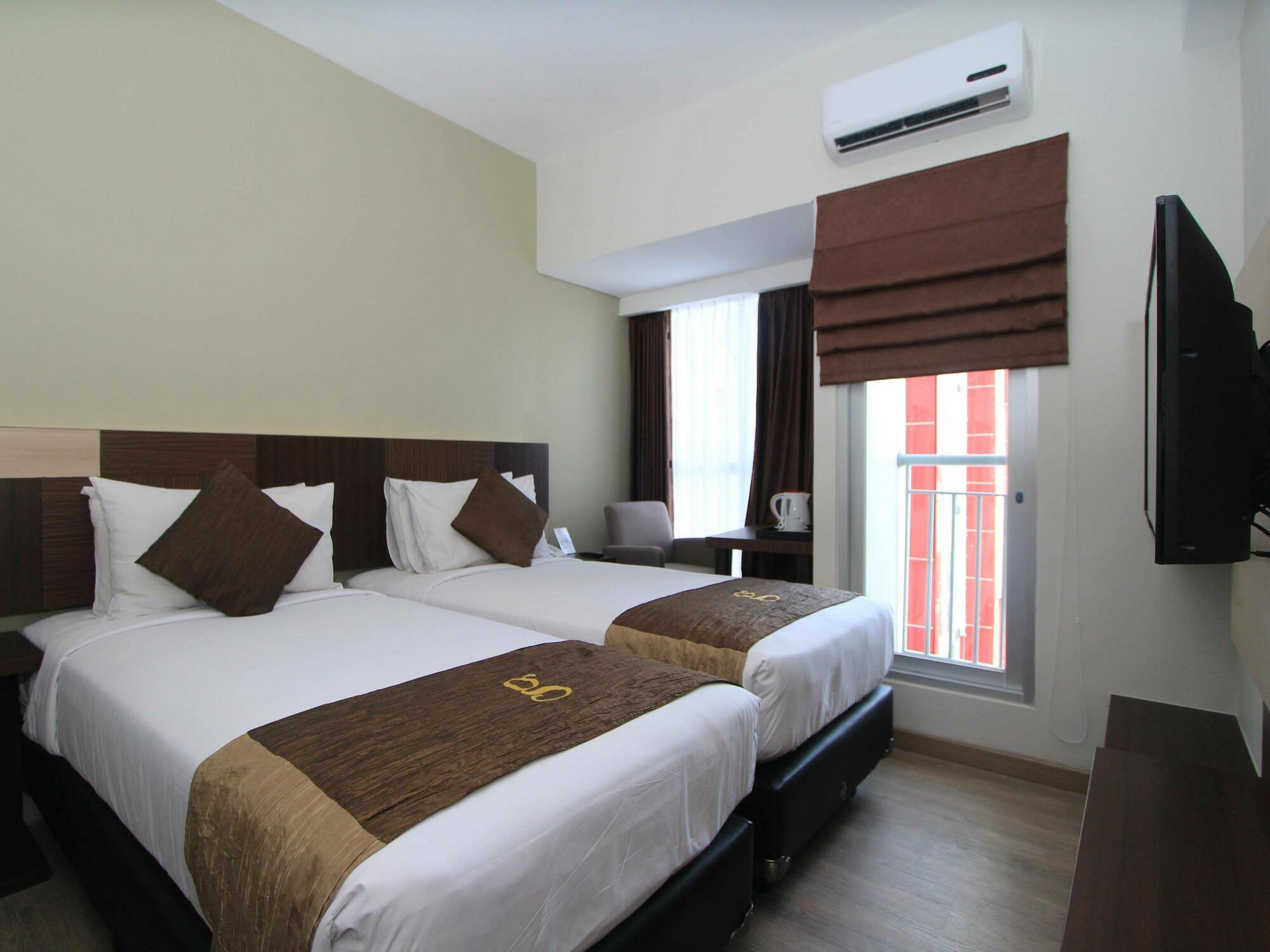 Hotel Gunawangsa Merr Surabaja Zewnętrze zdjęcie