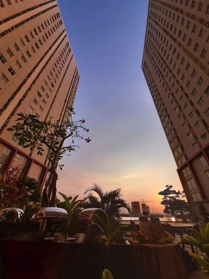 Hotel Gunawangsa Merr Surabaja Zewnętrze zdjęcie